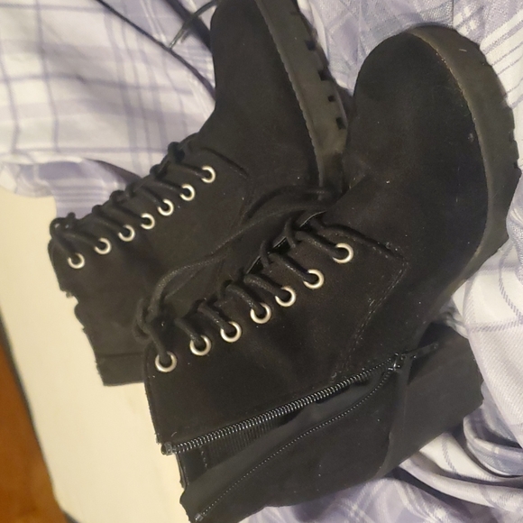 Women boots size 6 black - Picture 4 of 4